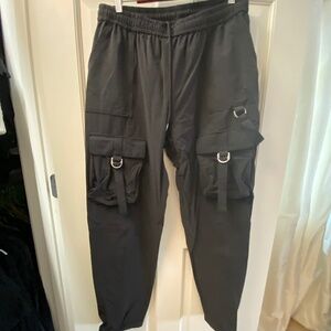 ALO Yoga Cargo Pants, Black, Size Large